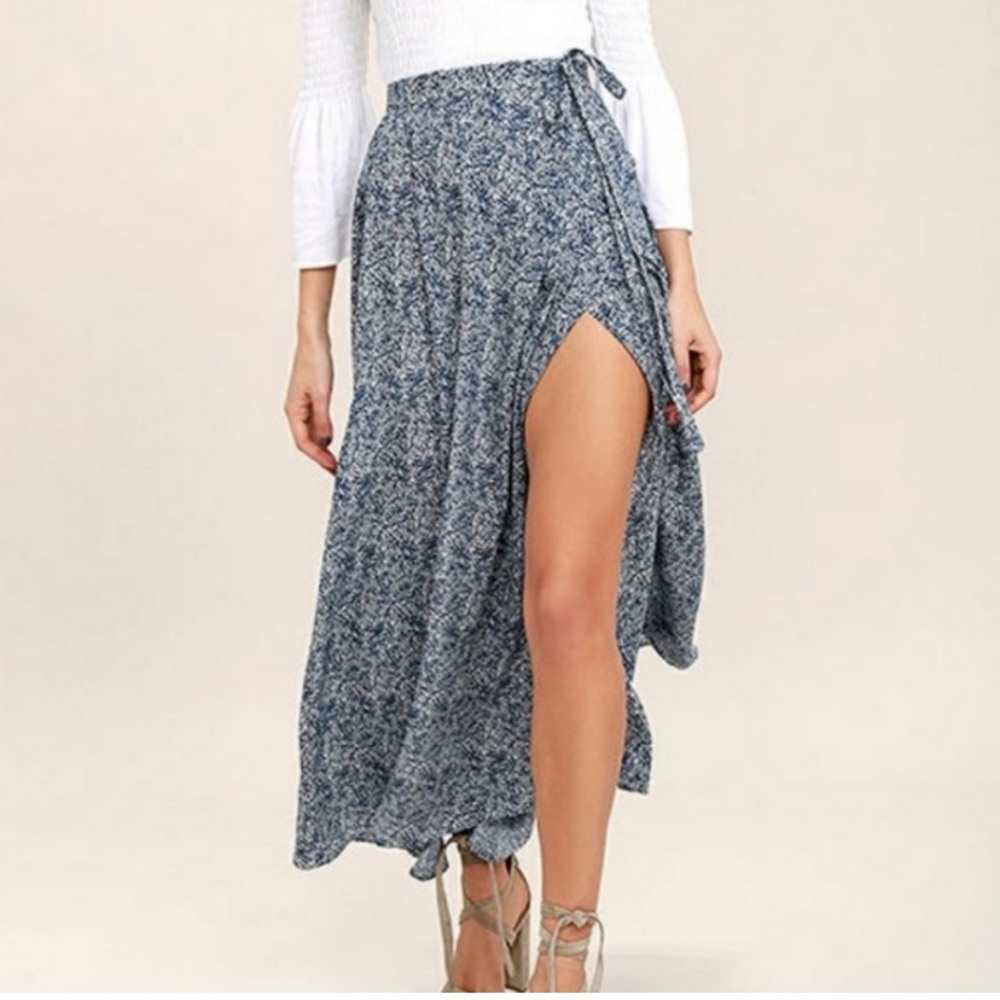 Lulu’s Navy Blue Print Wrap Maxi Skirt XS